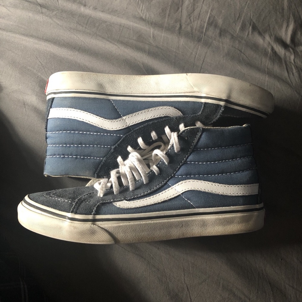 VANS WOMENS SIZE 7